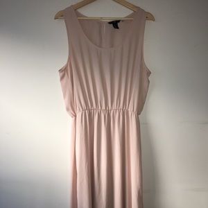 ✨3 for $30✨Keyhole back maxi dress